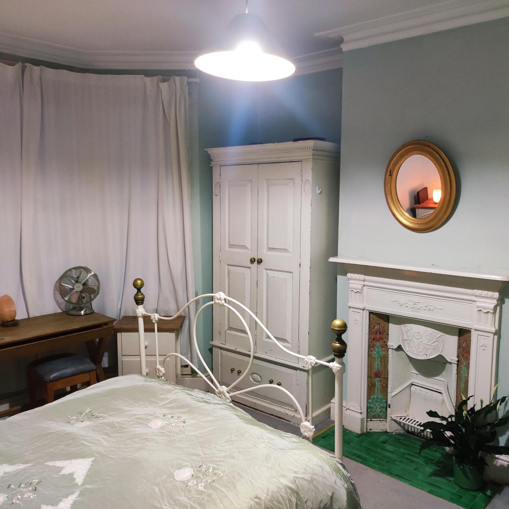 Cosy London Double Room Near Wimbledon 外观 照片